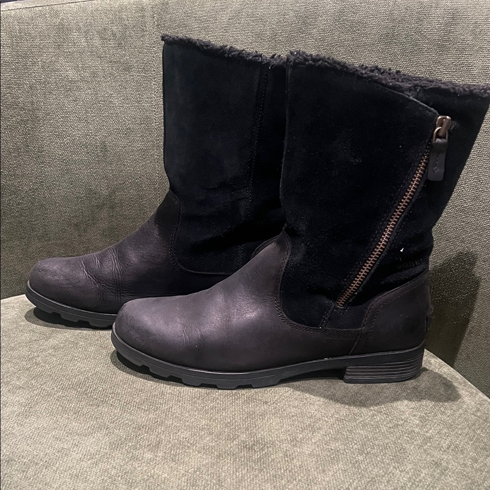 Sorel Black zip fold over Emilie Boot